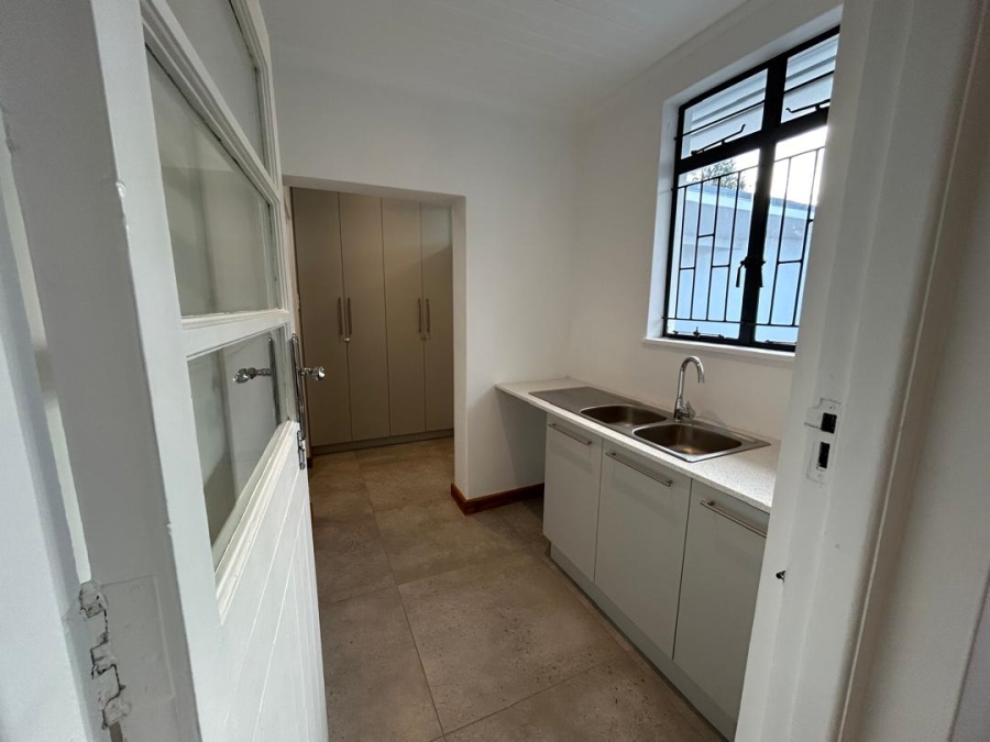 To Let Commercial Property for Rent in Rondevlei Western Cape